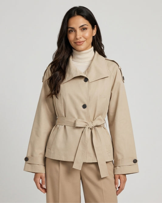 Audrey short trench coat with tie belt and wide collar in beige, front view